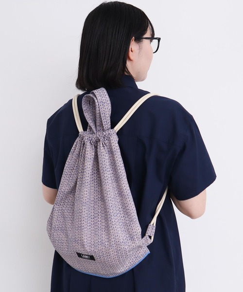 I am I in fact...（アイアムアイインファクト）の「BASKET print ナップサック（バックパック/リュック・レディース・ブラウン/ブルー・FREE）」の12枚目の写真