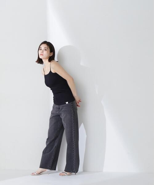 NATURAL BEAUTY BASIC(ナチュラルビューティーベーシック)の「◇【Oggi掲載】カップインバックシャンキャミソール(キャミソール・レディース・ブラウン/オフホワイト/ブラック・MEDIUM/SMALL)」の9枚目の写真