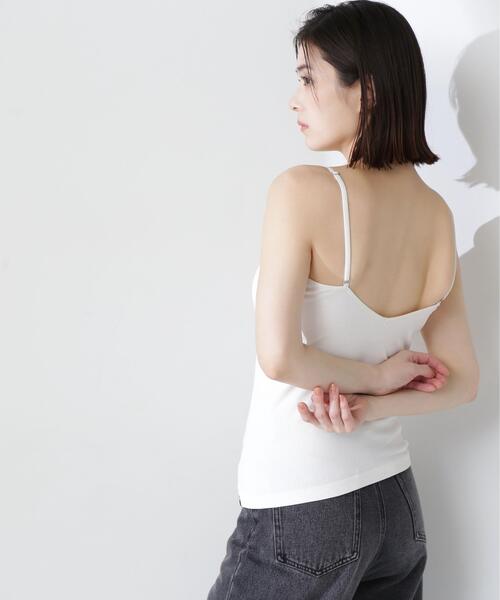 NATURAL BEAUTY BASIC(ナチュラルビューティーベーシック)の「◇【Oggi掲載】カップインバックシャンキャミソール(キャミソール・レディース・ブラウン/オフホワイト/ブラック・MEDIUM/SMALL)」の15枚目の写真