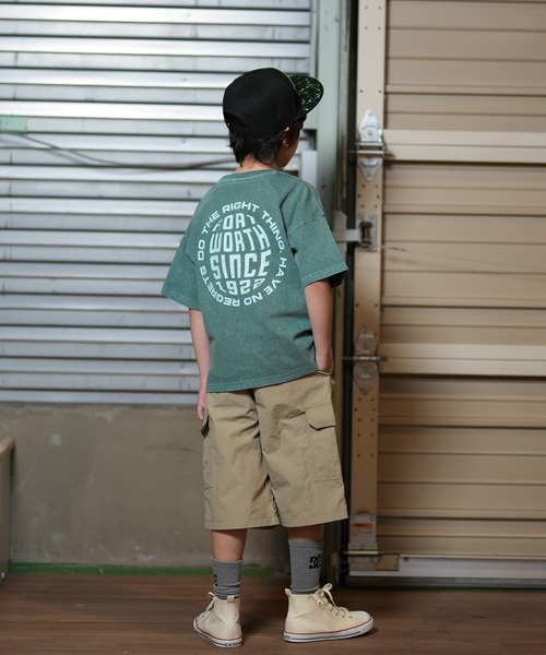 Dickies（ディッキーズ）の「Dickies/ディッキーズ DK MS WIDE CARGO SHORTS キッズ ショーツ 81220400（その他パンツ・キッズ・ブラック/ベージュ/チャコール・150cm/160cm/140cm/130cm）」の9枚目の写真