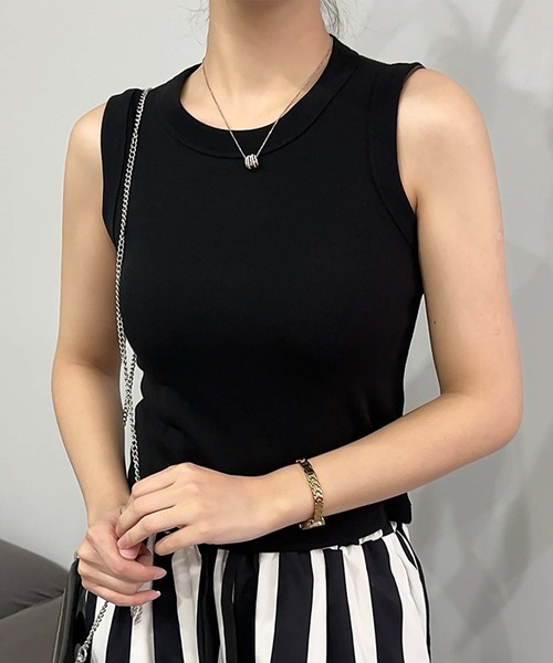 aimoha(アイモハ)の「シンプルデザインタンクトップ (SS)(タンクトップ・レディース・イエロー/ワインレッド/カーキ/ライトグレー/ピンク/チョコ/ホワイト/ベージュ/ライトベージュ/ブラック・FREE)」の14枚目の写真