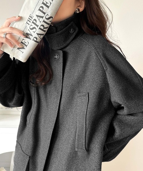 classicalelf（クラシカルエルフ）の「ぐっとエレガントに。でも、決めすぎない。ロング丈比翼ステンカラーコート オーバーサイズ（ステンカラーコート・レディース・チャコールグレー/ブラック/ブラウン・LARGE/MEDIUM/SMALL/X-LARGE）」の6枚目の写真