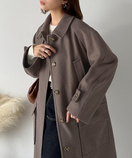 classicalelf（クラシカルエルフ）の「ぐっとエレガントに。でも、決めすぎない。ロング丈比翼ステンカラーコート オーバーサイズ（ステンカラーコート・レディース・チャコールグレー/ブラック/ブラウン・LARGE/MEDIUM/SMALL/X-LARGE）」の4枚目の写真