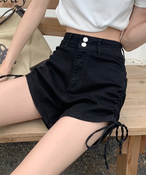 Teem Store(チームストア)の「サイドシャーリングリボンダブルボタンデニムショートパンツ(デニムパンツ・レディース・ブラック/ブルー・M/L)」の4枚目の写真