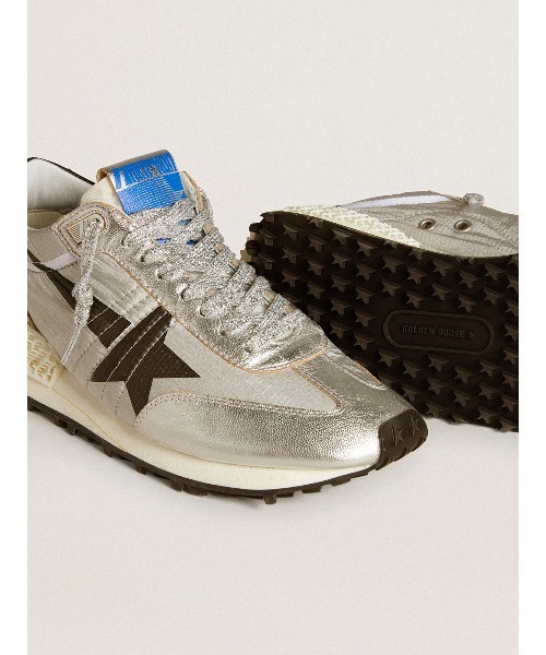 GOLDEN GOOSE(ゴールデングース)の「Marathon メンズ リップストップナイロンアッパー(シルバー)&ブラックスター(スニーカー・メンズ・シルバー・39/40/42/41/43)」の2枚目の写真