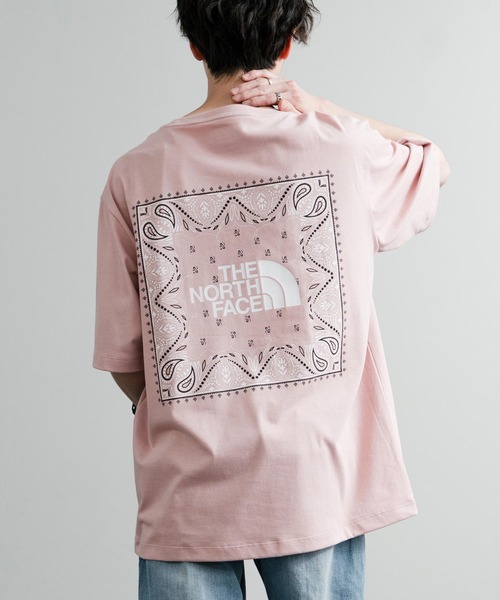 THE NORTH FACE（ザノースフェイス）の「THE NORTH FACE ザ・ノースフェイス M'S BANDANA S/S R/TEE ルーズフィットバンダナ柄スクエアプリント半袖Tシャツ（Tシャツ/カットソー・メンズ・ベージュ/ピンク/ホワイト/ブラック/グレー/オレンジ・S/M/L/XL/XXL）」の14枚目の写真