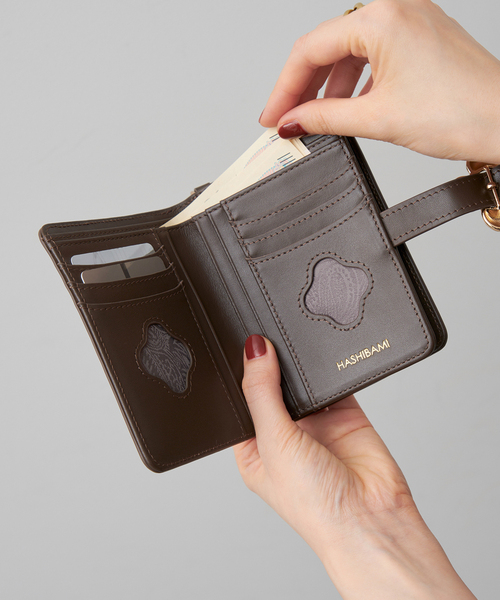 Spick & Span（スピックアンドスパン）の「《WEB限定追加》HASHIBAMI / ハシバミ  FLOWERバックル ウォレット（財布・レディース・イエロー/ブラウン・FREE）」の20枚目の写真