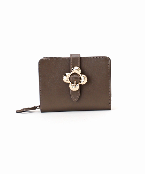 Spick & Span（スピックアンドスパン）の「《WEB限定追加》HASHIBAMI / ハシバミ  FLOWERバックル ウォレット（財布・レディース・イエロー/ブラウン・FREE）」の18枚目の写真