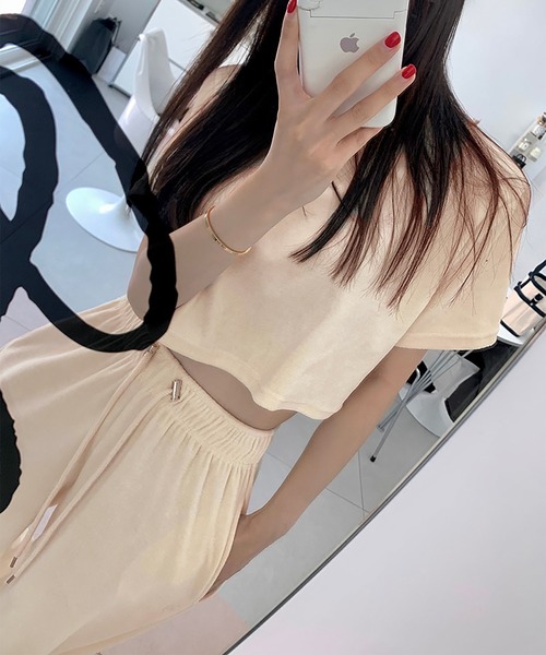 Girly Doll(ガーリードール)の「セットアップ クロップドTシャツ&ワイドイージーパンツ(セットアップ・レディース・ベージュ/ネイビー・F)」の11枚目の写真