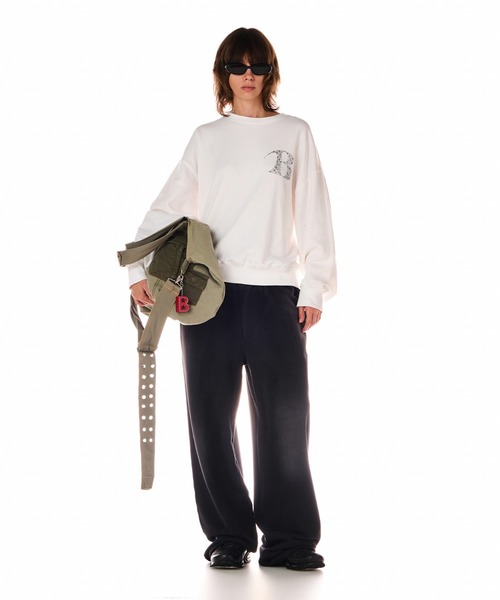 BEEDEN(ビーデン)の「RHINESTONE LOGO PARKER(スウェット・レディース・ブラック/ホワイト・FREE)」の14枚目の写真