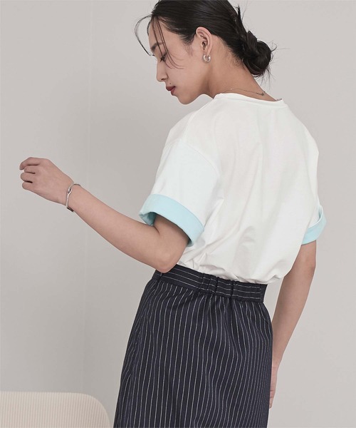 miette(ミエット)の「配色ロールアップTシャツ(Tシャツ/カットソー・レディース・ネイビー/オフホワイト/ホワイト系その他/ブラック・FREE)」の7枚目の写真