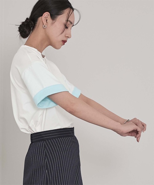 miette(ミエット)の「配色ロールアップTシャツ(Tシャツ/カットソー・レディース・ネイビー/オフホワイト/ホワイト系その他/ブラック・FREE)」の8枚目の写真
