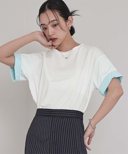 miette(ミエット)の「配色ロールアップTシャツ(Tシャツ/カットソー・レディース・ネイビー/オフホワイト/ホワイト系その他/ブラック・FREE)」の10枚目の写真
