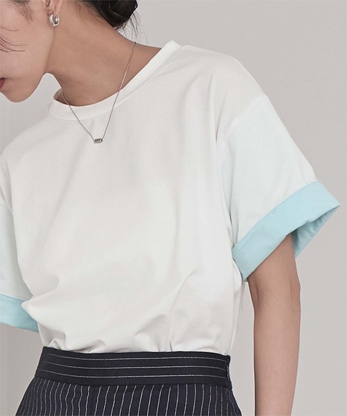 miette(ミエット)の「配色ロールアップTシャツ(Tシャツ/カットソー・レディース・ネイビー/オフホワイト/ホワイト系その他/ブラック・FREE)」の11枚目の写真