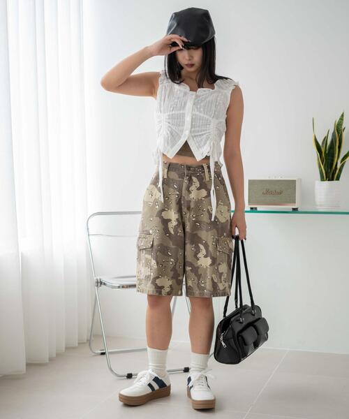 WEGO（ウィゴー）の「WEGO/【25年春夏新作】ギャザーデザインノースリーブブラウス（シャツ/ブラウス・レディース・ホワイト・FREE）」の2枚目の写真