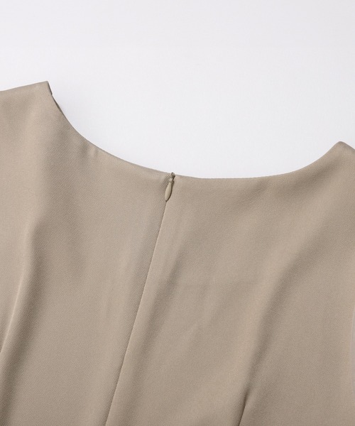 nouvellemoi（ヌーベルモイ）の「シアーボリュームスリーブマーメイドワンピース（ワンピース・レディース・アイボリー/グレイッシュベージュ/ブラック/チャコール・S/M/L）」の18枚目の写真