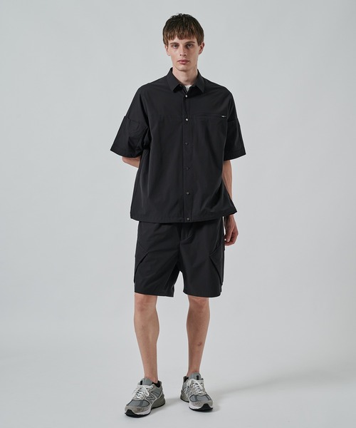 WHITE MOUNTAINEERING（ホワイトマウンテニアリング）の「別注 BLK HALF SLEEVE SHIRTS（シャツ/ブラウス・メンズ・ブラック・0/1/2）」の2枚目の写真