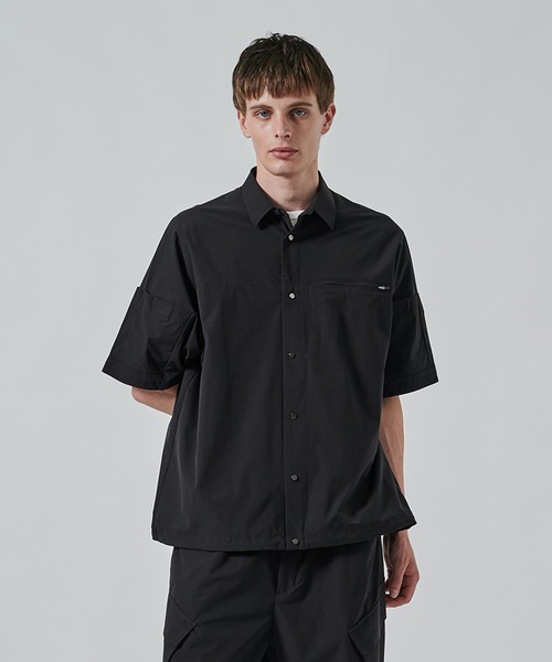 WHITE MOUNTAINEERING(ホワイトマウンテニアリング)の「【White Mountaineering/ホワイトマウンテニアリング】別注 BLK HALF SLEEVE SHIRTS(シャツ/ブラウス・メンズ・ブラック・0/1/2)」の6枚目の写真