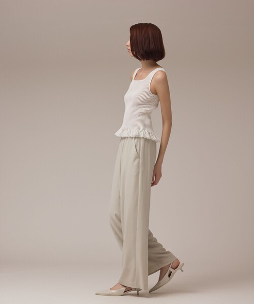 GRACE CONTINENTAL(グレースコンチネンタル)の「シアーフリルニットトップ(その他トップス・レディース・ブルー/ホワイト/ブラック・36)」の9枚目の写真