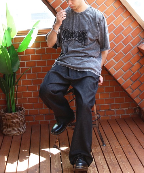 ８(eight)（エイト）の「グランジ加工刺繍Tシャツ（Tシャツ/カットソー・メンズ・ブラック系その他/ホワイト系その他/アイボリー/スミクロ・MEDIUM/LARGE）」の8枚目の写真