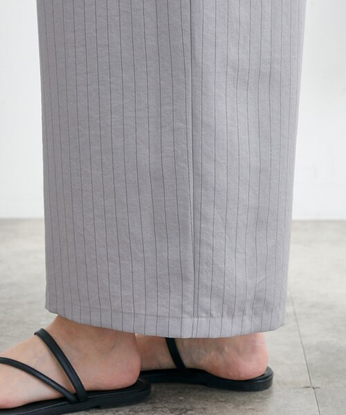 grove（グローブ）の「1枚でお洒落見え ストライプドッキングサロペット（サロペット/オーバーオール・レディース・ブラック/ライトグレー系2・03/02/04/01/05）」の3枚目の写真