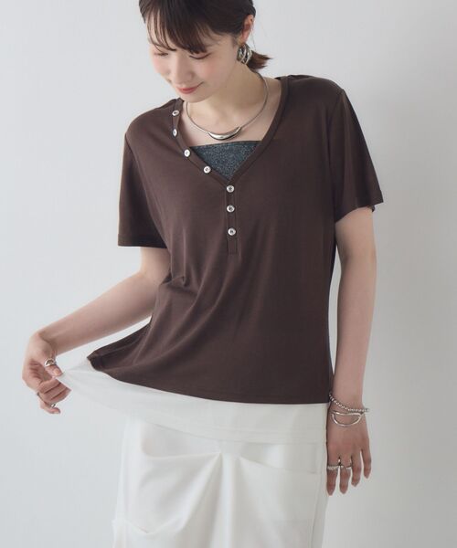 kivi(キヴィ)の「fake layered tops(Tシャツ/カットソー・レディース・グレー系その他/ブラック/ブラウン・FREE)」の3枚目の写真