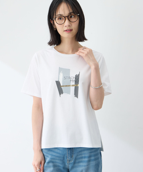 A/C DESIGN BY ALPHA CUBIC(エーシーデザインバイアルファキュービック)の「【接触冷感・UVカット】グラフィックTシャツ(Tシャツ/カットソー・レディース・オフホワイト/ライトグレー・M/L/LL)」の2枚目の写真