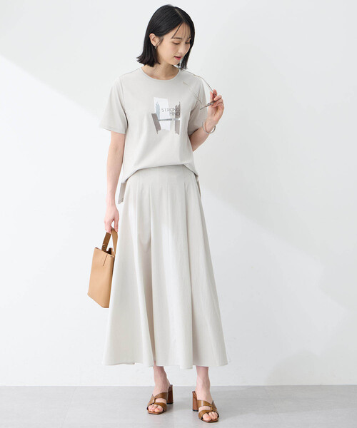 A/C DESIGN BY ALPHA CUBIC(エーシーデザインバイアルファキュービック)の「【接触冷感・UVカット】グラフィックTシャツ(Tシャツ/カットソー・レディース・オフホワイト/ライトグレー・M/L/LL)」の6枚目の写真