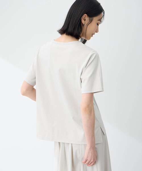A/C DESIGN BY ALPHA CUBIC(エーシーデザインバイアルファキュービック)の「【接触冷感・UVカット】グラフィックTシャツ(Tシャツ/カットソー・レディース・オフホワイト/ライトグレー・M/L/LL)」の11枚目の写真