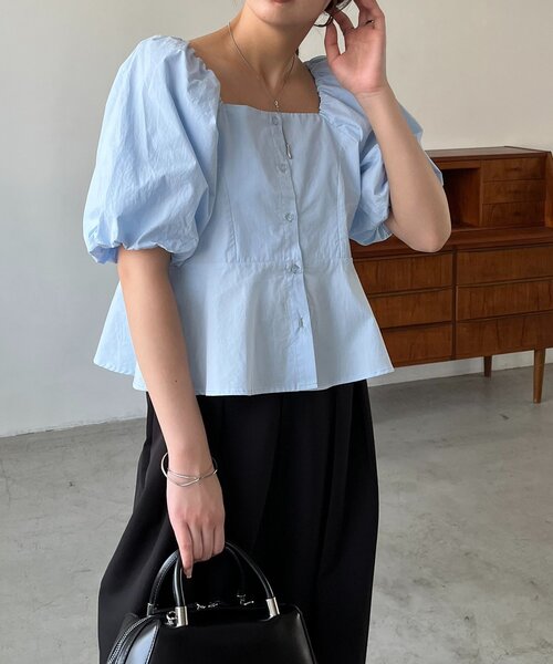 CAPRICIEUX LE'MAGE(カプリシューレマージュ)の「【オフショルでも着られる】パフスリーブペプラムブラウス(シャツ/ブラウス・レディース・ブラック/ホワイト/ブルー・FREE)」の8枚目の写真