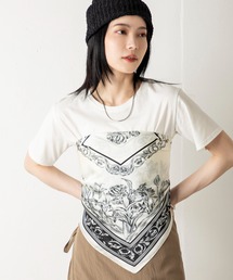 MILLION CARATS（ミリオンカラッツ）の「1枚で着こなし格上げ！華やかなペイズリーと花柄で魅せる、大人のためのシルクタッチスカーフ（ストール/ショール・メンズ）」