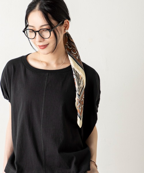 MILLION CARATS（ミリオンカラッツ）の「1枚で着こなし格上げ！華やかなペイズリーと花柄で魅せる、大人のためのシルクタッチスカーフ（ストール/ショール・レディース・ベージュ/ブラック/ブルー・FREE）」の17枚目の写真