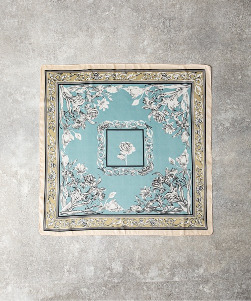 MILLION CARATS（ミリオンカラッツ）の「1枚で着こなし格上げ！華やかなペイズリーと花柄で魅せる、大人のためのシルクタッチスカーフ（ストール/ショール・レディース・ベージュ/ブラック/ブルー・FREE）」の22枚目の写真