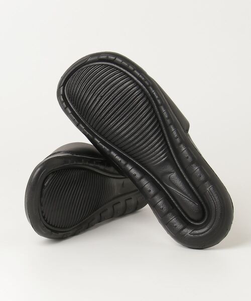 NIKE(ナイキ)の「ナイキ NIKE ナイキ ビクトリー ワン スライド(サンダル・レディース・ブラック×ピンク・23.0cm/24.0cm/25.0cm)」の3枚目の写真