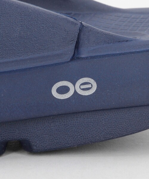 FREAK'S STORE（フリークスストア）の「OOFOS/ウーフォス 販路限定 OOriginal/ウーオリジナル/トングサンダル（サンダル・レディース・ネイビー・5/8/7/6）」の10枚目の写真