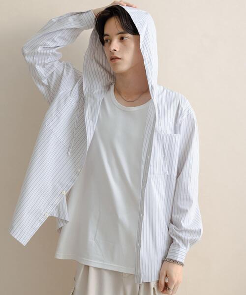 SENSE OF PLACE by URBAN RESEARCH（センスオブプレイスバイアーバンリサーチ）の「ストライプフーディールーズシャツ（シャツ/ブラウス・メンズ・ブルー/ホワイト・MEDIUM/LARGE）」の2枚目の写真