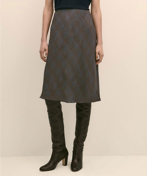 BROOKS BROTHERS(ブルックスブラザーズ)の「レーヨンシフォン グレンチェック フレアスカート(スカート・レディース・ブラウン・LARGE/MEDIUM/SMALL/X-SMALL)」の1枚目の写真