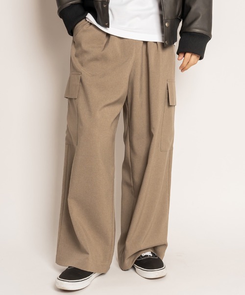 Subciety(サブサエティ)の「Wide relax cargo pants(カーゴパンツ・メンズ・ダークベージュ/ブラック・マルチサイズ)」の7枚目の写真