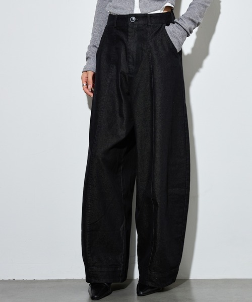 SUWDEE(スーディー)の「high waist curve denim pants(デニムパンツ・レディース・ブラック・L/M/S)」の1枚目の写真