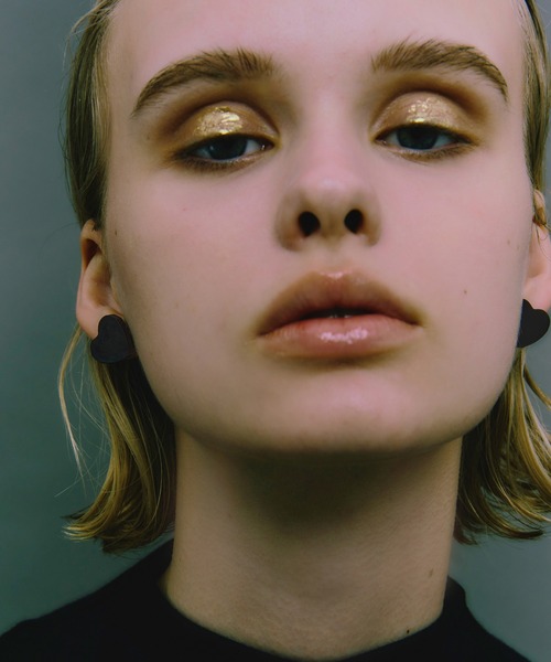 LAPUIS（ラピュイ）の「LAPUIS(ラピュイ)Heart Leather pierced earrings（ピアス（両耳用）・レディース・ブラック/ブラウン/ベージュ・FREE）」の4枚目の写真