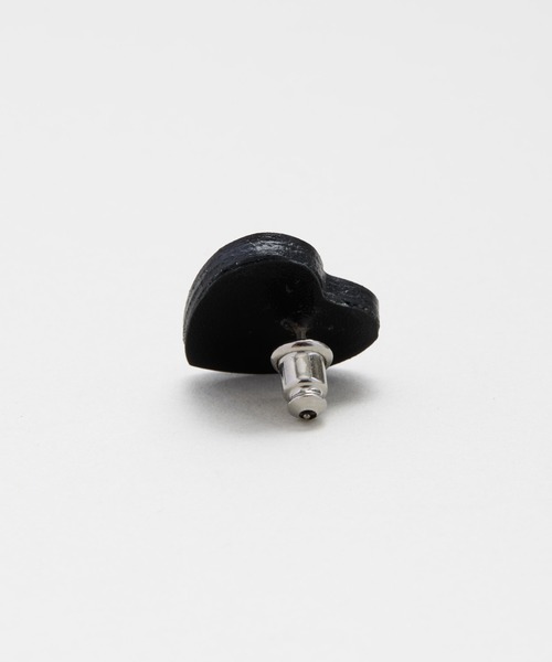 LAPUIS（ラピュイ）の「LAPUIS(ラピュイ)Heart Leather pierced earrings（ピアス（両耳用）・レディース・ブラック/ブラウン/ベージュ・FREE）」の11枚目の写真