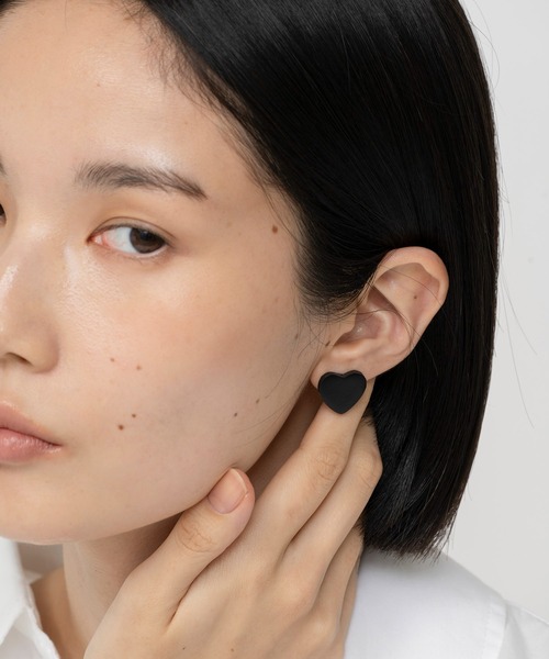 LAPUIS（ラピュイ）の「LAPUIS(ラピュイ)Heart Leather pierced earrings（ピアス（両耳用）・レディース・ブラック/ブラウン/ベージュ・FREE）」の18枚目の写真