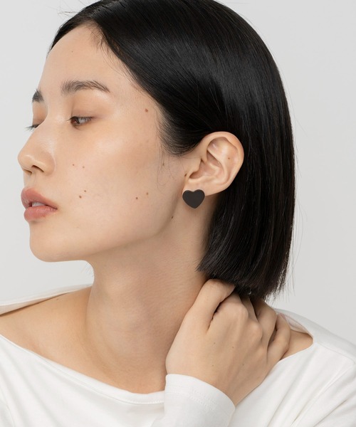 LAPUIS（ラピュイ）の「LAPUIS(ラピュイ)Heart Leather pierced earrings（ピアス（両耳用）・レディース・ブラック/ブラウン/ベージュ・FREE）」の20枚目の写真