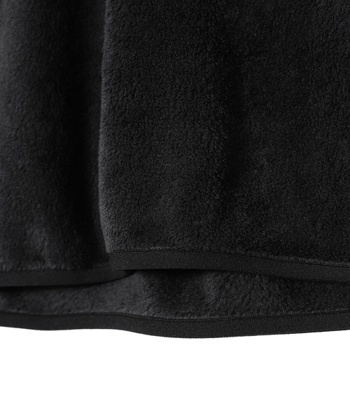THE NORTH FACE(ザノースフェイス)の「THE NORTH FACE Versa Mid Crew NA72480(スウェット・メンズ・ブラック・SMALL/LARGE/X-LARGE/MEDIUM)」の6枚目の写真