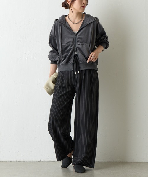 COLONY 2139（コロニートゥーワンスリーナイン）の「ベロアZIPパーカー（パーカー・レディース・チャコールグレー/ブラック/ブラウン・FREE）」の15枚目の写真