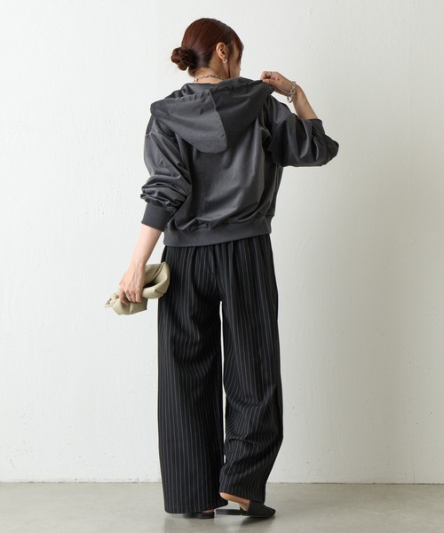 COLONY 2139（コロニートゥーワンスリーナイン）の「ベロアZIPパーカー（パーカー・レディース・チャコールグレー/ブラック/ブラウン・FREE）」の17枚目の写真