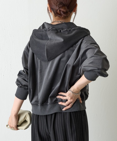 COLONY 2139（コロニートゥーワンスリーナイン）の「ベロアZIPパーカー（パーカー・レディース・チャコールグレー/ブラック/ブラウン・FREE）」の13枚目の写真