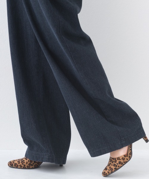 OMNES(オムネス)の「ワッシャーダンプ&デニムサロペット(サロペット/オーバーオール・レディース・ネイビー/ベージュ/ブラック/カーキ・FREE)」の14枚目の写真