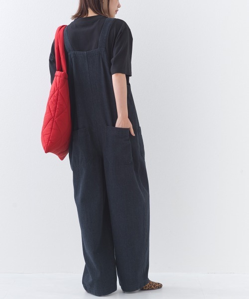 OMNES(オムネス)の「ワッシャーダンプ&デニムサロペット(サロペット/オーバーオール・レディース・ネイビー/ベージュ/ブラック/カーキ・FREE)」の17枚目の写真