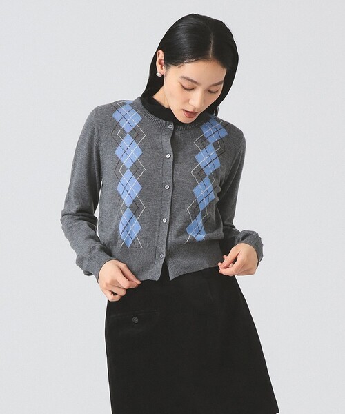 Ray BEAMS（レイビームス）の「アーガイル クルーネック カーディガン [手洗い可]（カーディガン/ボレロ・レディース・シルバー/レッド・ONE SIZE）」の6枚目の写真